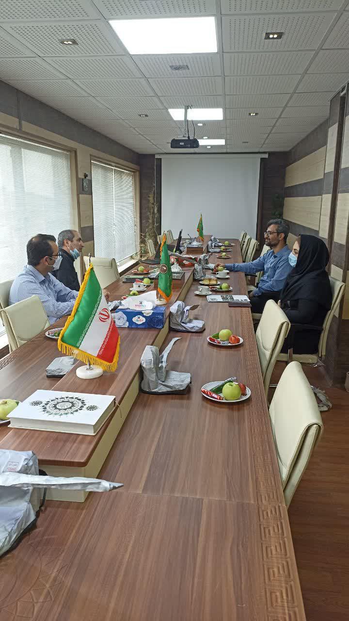 بازدیداعضای هیئت علمی دانشگاه علوم کشاورزی و منابع طبیعی ساری و مرکز تحقیقات 